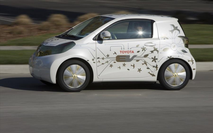  Toyota FT-EV Concept 2009 года  (фото 9 из 24)